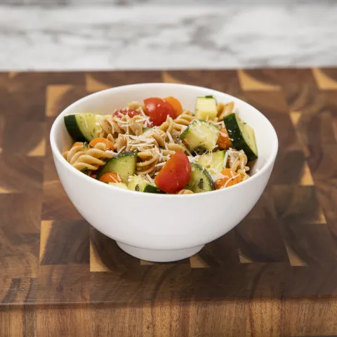 Ferah pasta primavera salatası