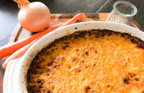 Fırında mercimek güveci