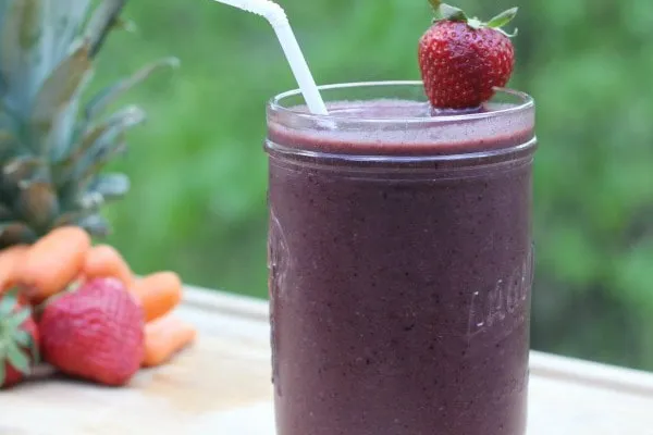 Kırmızı canavar smoothie