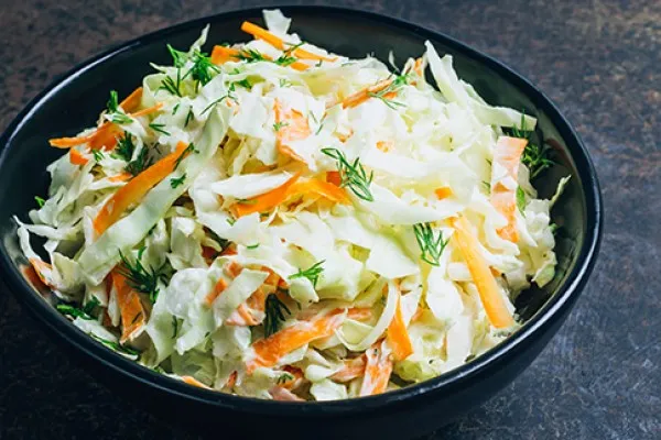 Lahana salatası