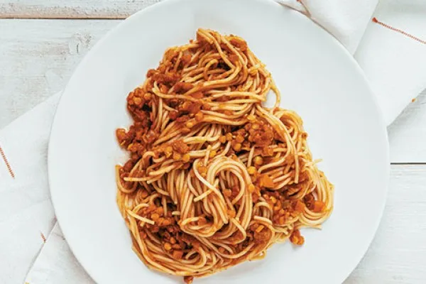 Mercimekli spagetti sosu