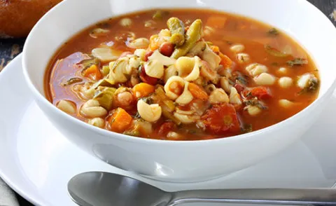 Minestrone çorbası