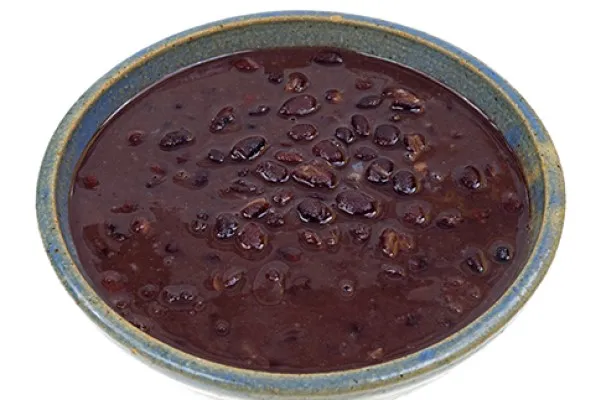 Siyah fasulye çorbası