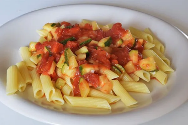 Vejetaryen spagetti sosu